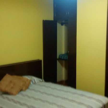 Hostal Iquique Lima Bilik gambar
