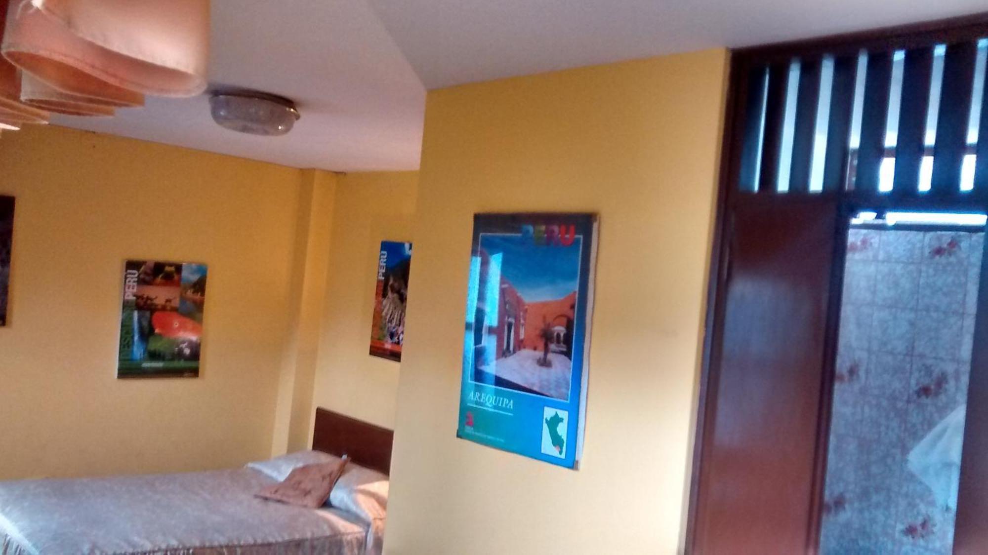 Hostal Iquique Lima Bilik gambar