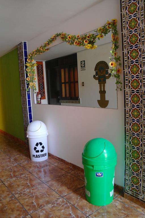 Hostal Iquique Lima Luaran gambar