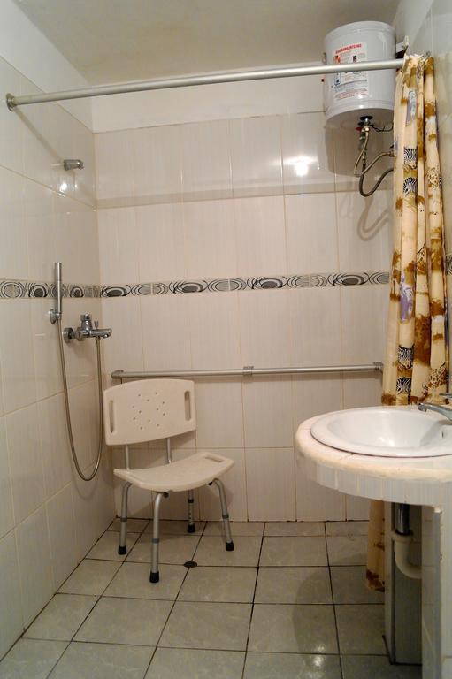 Hostal Iquique Lima Luaran gambar