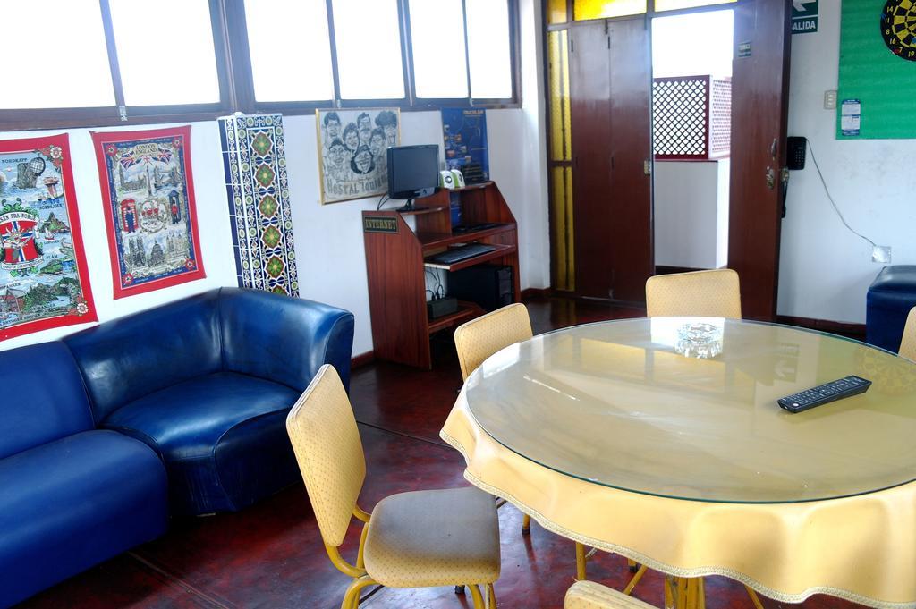 Hostal Iquique Lima Luaran gambar