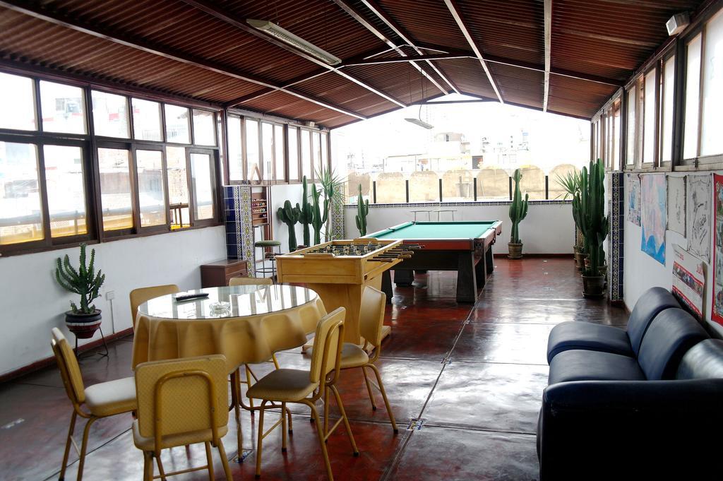 Hostal Iquique Lima Luaran gambar
