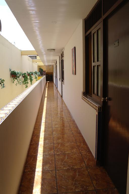 Hostal Iquique Lima Luaran gambar