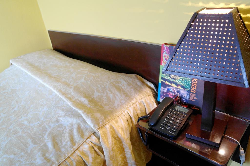 Hostal Iquique Lima Luaran gambar