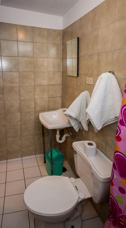 Hostal Iquique Lima Luaran gambar