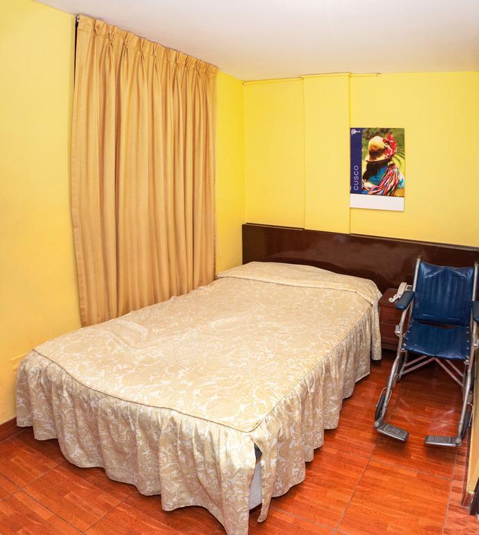 Hostal Iquique Lima Luaran gambar