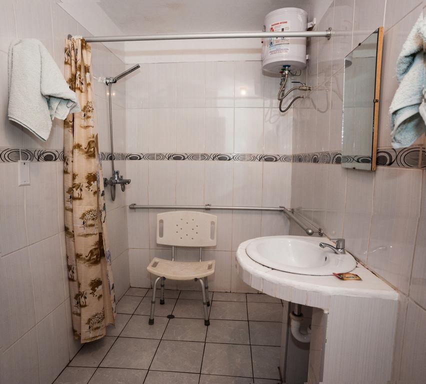 Hostal Iquique Lima Luaran gambar