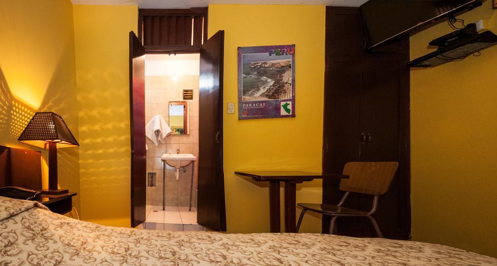 Hostal Iquique Lima Luaran gambar