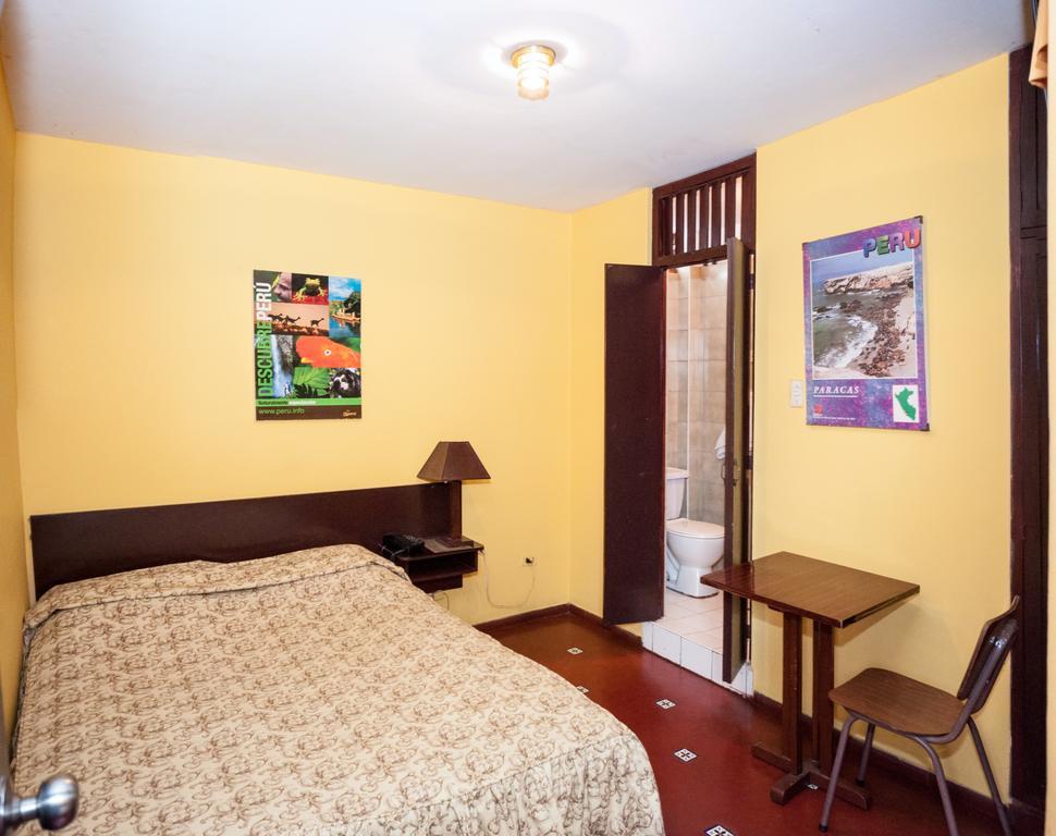 Hostal Iquique Lima Luaran gambar